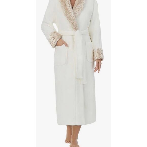 NWT Carole Hochman Long Robe Cream Plush Faux Fur Trim Cozy Spa Cloud Dancer XL - Picture 1 of 7